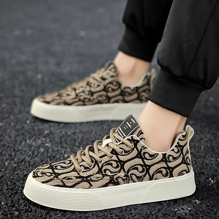 Graffiti prints black canvas sneakers mens vulcanized shoes man low top sneaker lace up trainer skateboard shoes men&